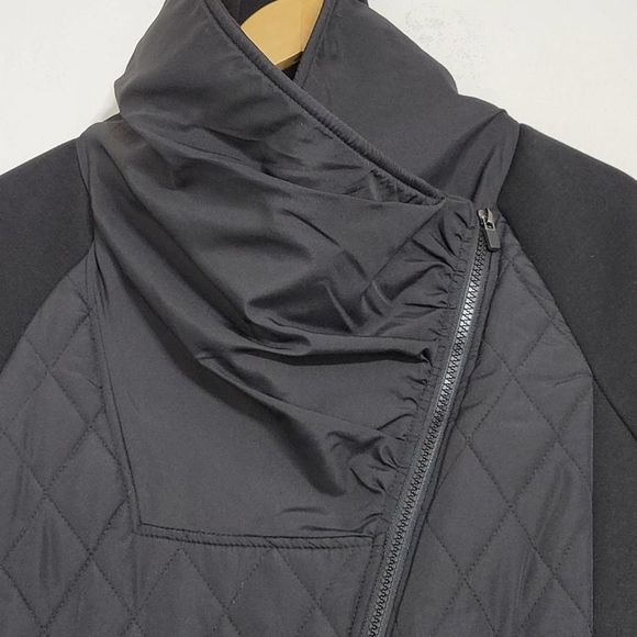 Fabletics Jacket - Picture 3 of 12